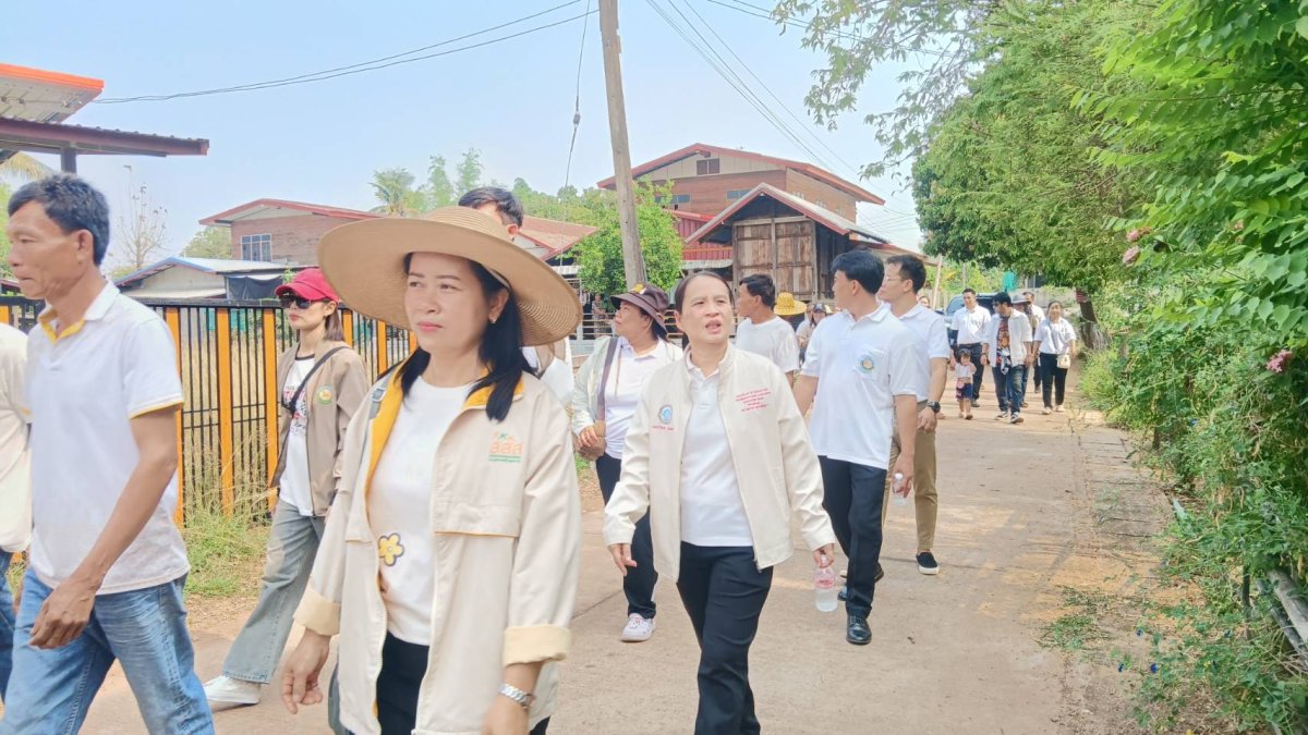 วันศุกร์ ที่ 28 มีนาคม 2568 เวลา 08.30 น. องค์การบริหารส่วนตำบลนาเลียง นำโดย นายก สุรชาติ บริโปร และคณะกรรมการเลือกตั้ง พนักงานหน้าที่ และ ส.อบต.ทั้ง12หมู่บ้าน เดินรณรงค์เชิญชวนพี่น้องชาวบ้านนามน หมู่ที่ 3 ตำบลนาเลียง อำเภอนาแก จังหวัดนครพนม เลือกตั้งสมาชิกสภาองค์การบริหารส่วนตำบลนาเลียง แทนตำแหน่งว่าง ในวันที่ 6 เมษายน 2568 เวลา 08.00 น. ถึง 17.00 น. ณ วันบ้านนามน ตำลบลนาเลียง อำเภอนาแก จังหวัดนครพนม งดการซื้อเสียง ขายเสียง ไม่ขายสิทธ์ไม่ขายเสียง หากพบเห็นการทุจริตสามารถแจ้งข้อได้ที่ อบต. นาเลียง โทรศัพท์ 042-583133 ในวันเวลาราชการ